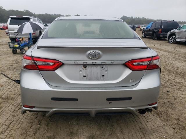 JTNB11HK0J3015577 - 2018 TOYOTA CAMRY L SILVER photo 6