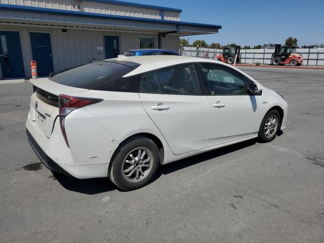 JTDKARFUXH3052766 - 2017 TOYOTA PRIUS WHITE photo 3