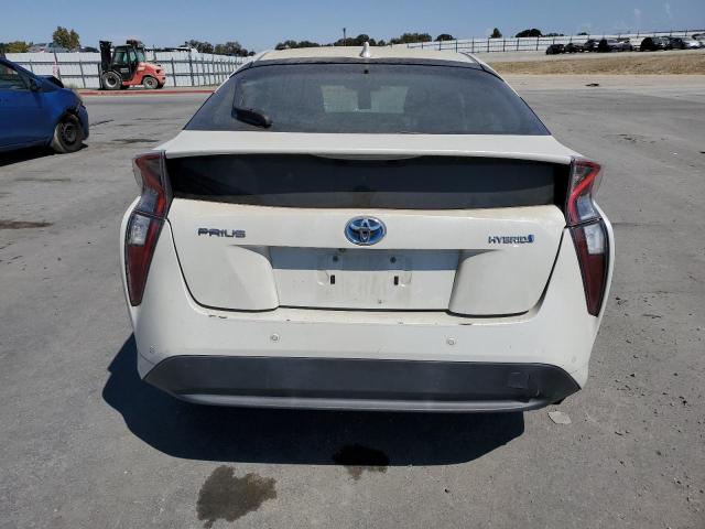 JTDKARFUXH3052766 - 2017 TOYOTA PRIUS WHITE photo 6