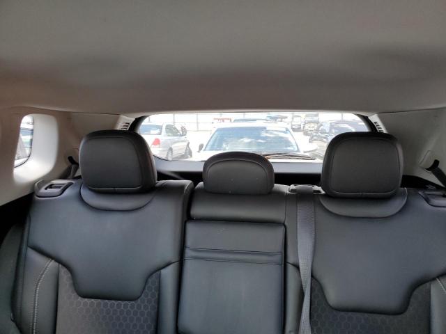 3C4NJDBB3JT281479 - 2018 JEEP COMPASS LATITUDE Зелений фото 10