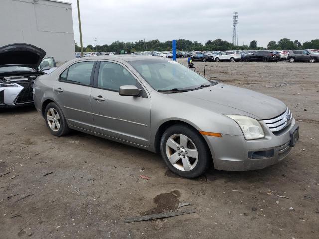 3FAHP07Z18R172316 - 2008 FORD FUSION SE GRAY photo 4