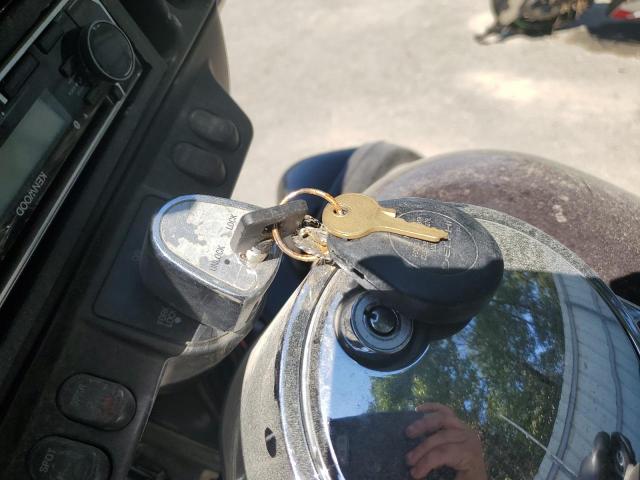 1HD1FC4127Y683031 - 2007 HARLEY-DAVIDSON FLHTCUI 栗色 照片 8