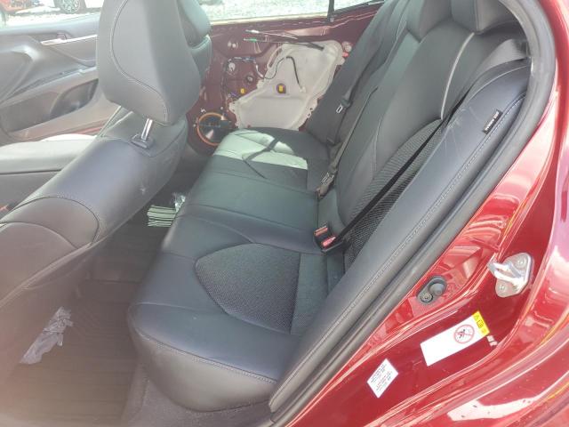 4T1BZ1HK4JU506673 - 2018 TOYOTA CAMRY XSE RED photo 10