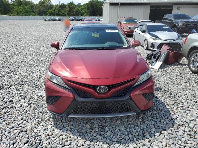 4T1BZ1HK4JU506673 - 2018 TOYOTA CAMRY XSE RED photo 5