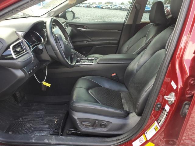 4T1BZ1HK4JU506673 - 2018 TOYOTA CAMRY XSE RED photo 7