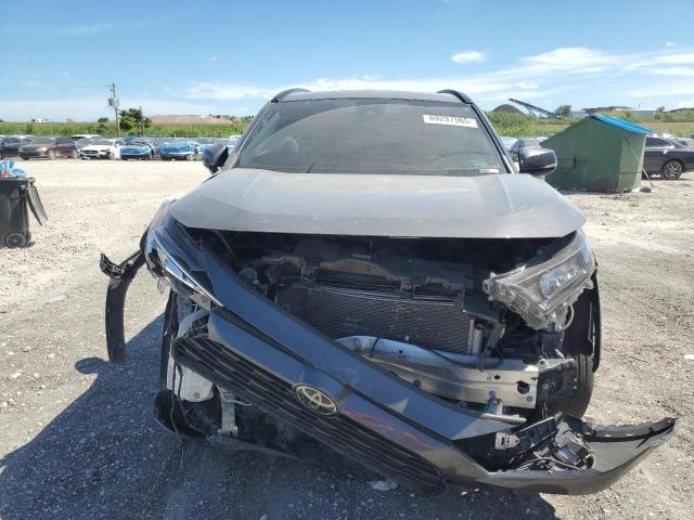 2T3W1RFV9MW143030 - 2021 TOYOTA RAV4 XLE CHARCOAL photo 5