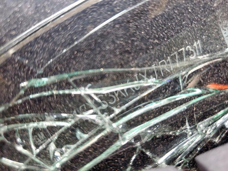 1GYS3KKJXJR177311 - 2018 CADILLAC ESCALADE ESV PLATINUM Синій фото 13