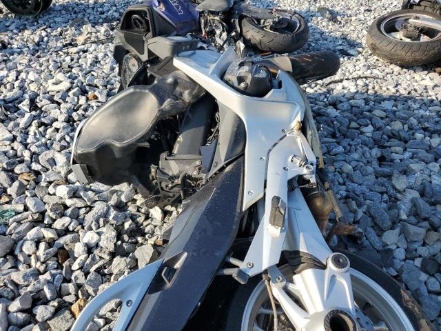 WB1044001BZW18970 - 2011 BMW R1200 RT TWO TONE photo 6