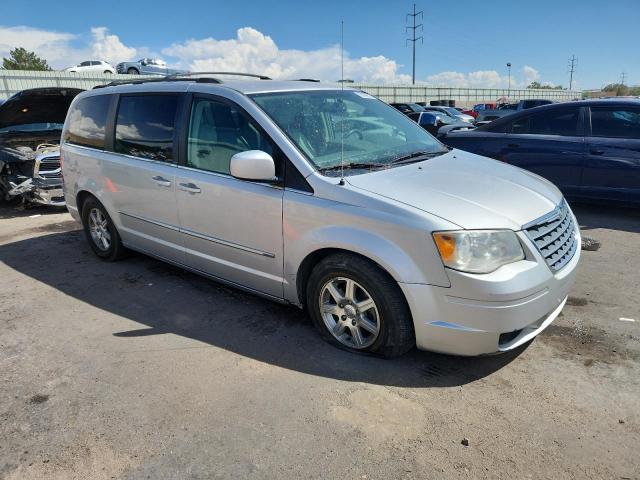 2A4RR5DX4AR207090 - 2010 CHRYSLER TOWN & COU TOURING Silber Foto 4