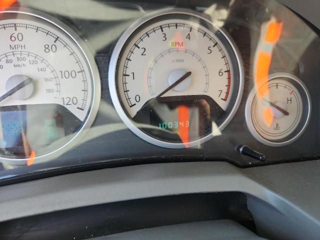 2A4RR5DX4AR207090 - 2010 CHRYSLER TOWN & COU TOURING Silber Foto 9