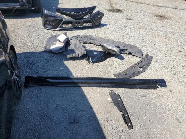 4T1T11AK5NU661258 - 2022 TOYOTA CAMRY SE BLACK photo 12