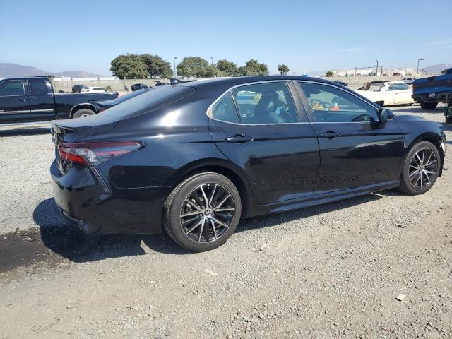 4T1T11AK5NU661258 - 2022 TOYOTA CAMRY SE BLACK photo 3