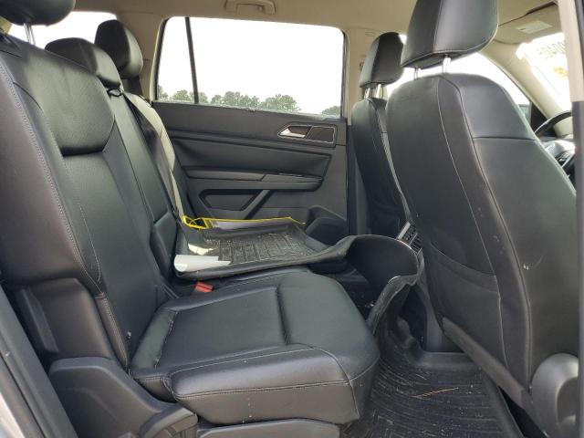 1V2KR2CA6JC577127 - 2018 VOLKSWAGEN ATLAS SE 银色 照片 11