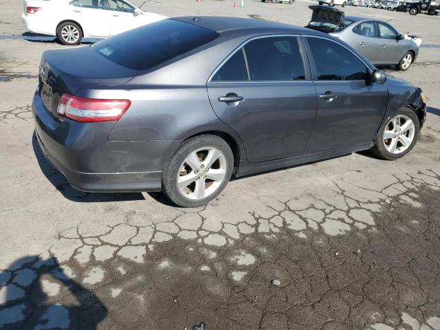 4T1BF3EKXBU752198 - 2011 TOYOTA CAMRY BASE GRAY photo 3
