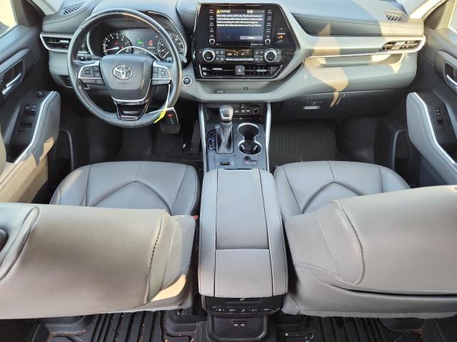 5TDGZRAH9MS516762 - 2021 TOYOTA HIGHLANDER XLE შავი ფოტო 8