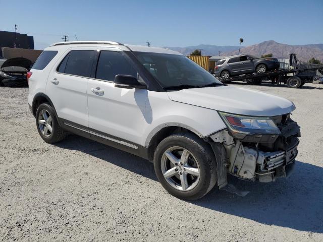 1FM5K7D85KGB25591 - 2019 FORD EXPLORER XLT Biały zdjęcie 4