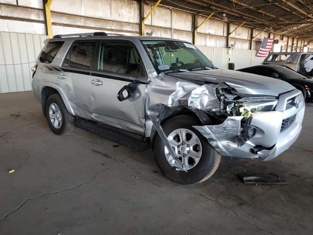 JTEEU5JR0P5282296 - 2023 TOYOTA 4RUNNER SR5 银色 照片 4