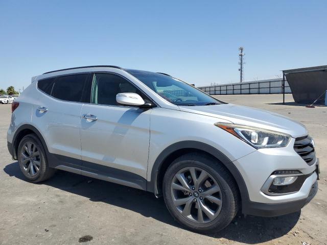 5XYZW4LA3JG508511 - 2018 HYUNDAI SANTA FE S SILVER photo 4