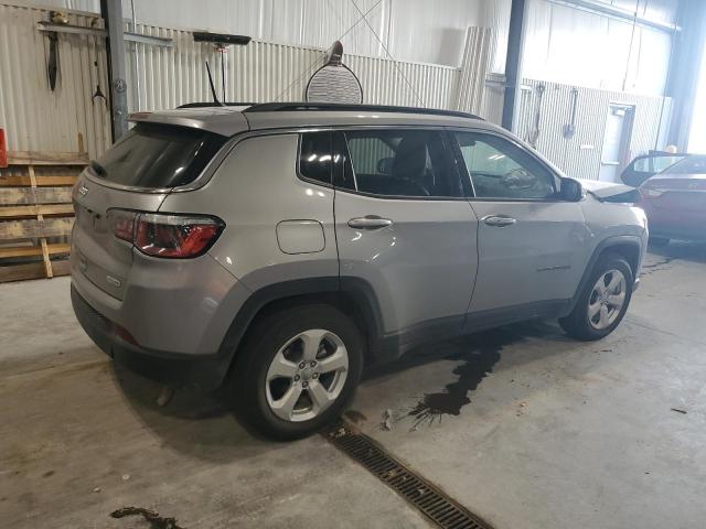 3C4NJCBB5JT488482 - 2018 JEEP COMPASS LATITUDE Күміс фото 3