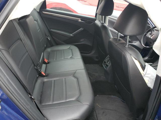 1VWBT7A30HC074298 - 2017 VOLKSWAGEN PASSAT SE BLUE photo 10