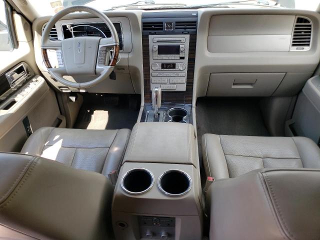 5LMFU28508LJ21057 - 2008 LINCOLN NAVIGATOR 黑色 照片 8