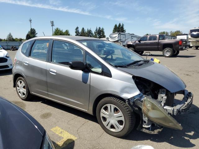 JHMGE88269C003578 - 2009 HONDA FIT GRAY photo 4