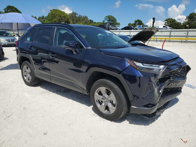 2T3P1RFV2SW499529 - 2025 TOYOTA RAV4 XLE ლურჯი ფოტო 4