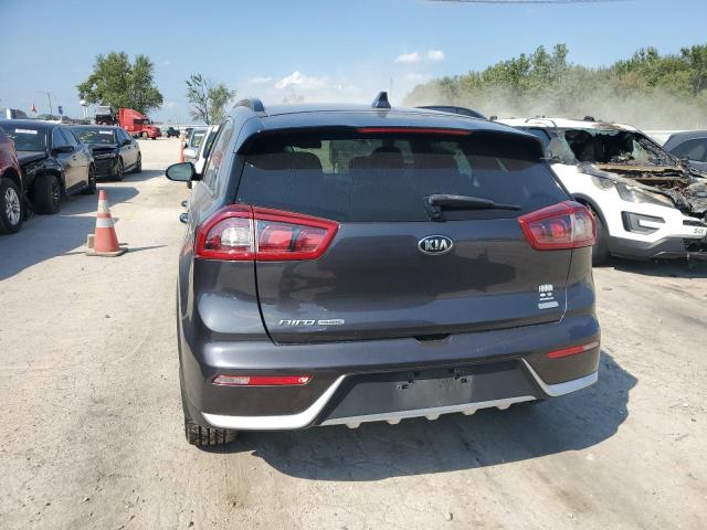 KNDCC3LC7J5133807 - 2018 KIA NIRO EX GRAY photo 6