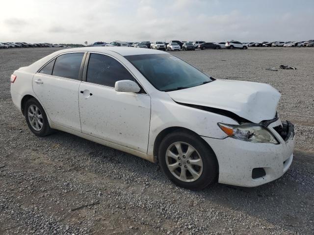 4T1BF3EKXBU762861 - 2011 TOYOTA CAMRY BASE Սպիտակ լուսանկար 4