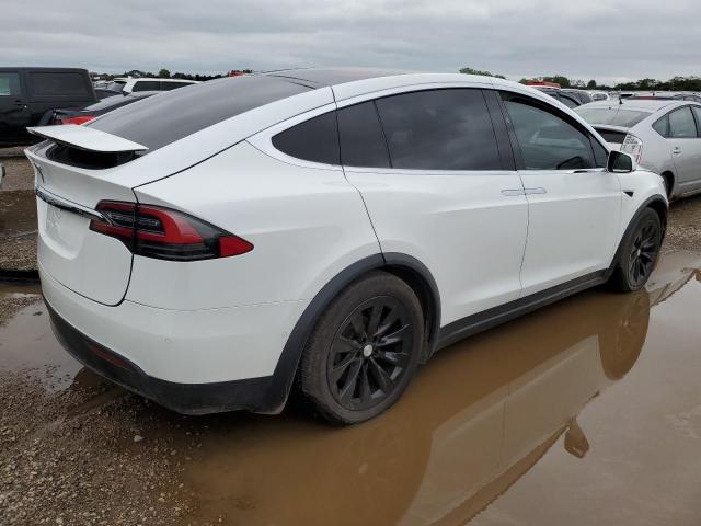 5YJXCBE27HF049382 - 2017 TESL MODEL X WHITE photo 3