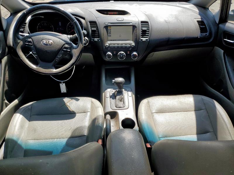 KNAFZ4A84G5470134 - 2016 KIA FORTE EX 黑色 照片 8