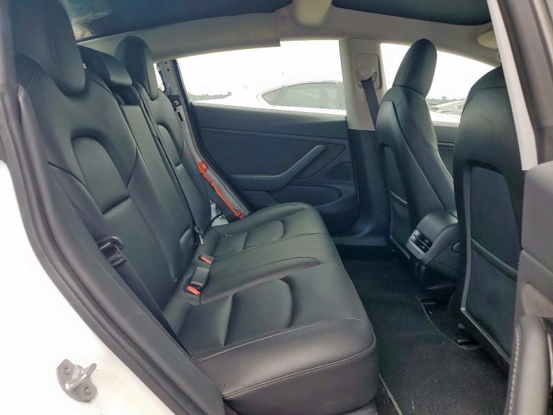 5YJ3E1EC8LF602321 - 2020 TESLA MODEL 3 WHITE photo 11