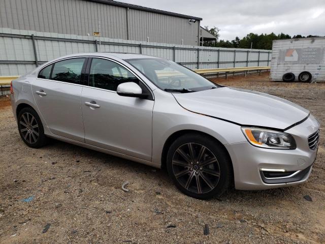 LYV402TK6HB135170 - 2017 VOLVO S60 PREMIER SILVER photo 4