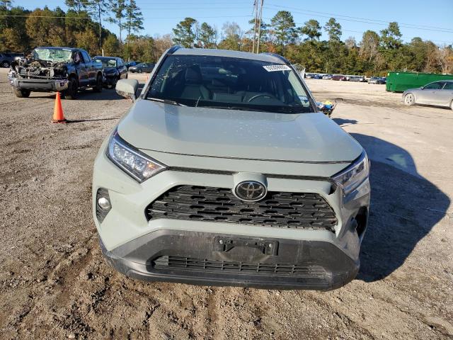 2T3C1RFV1KW054861 - 2019 TOYOTA RAV4 XLE PREMIUM GRAY photo 5