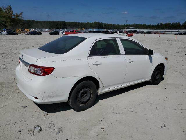 5YFBU4EE3DP194754 - 2013 TOYOTA COROLLA BASE WHITE photo 3