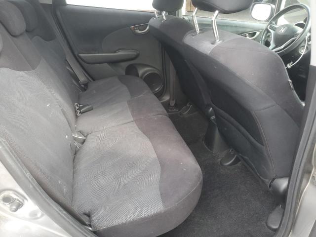 JHMGE8H67AC010370 - 2010 HONDA FIT SPORT SILVER photo 10