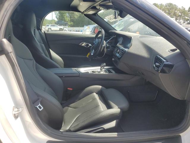 WBAHF3C05NWX38019 - 2022 BMW Z4 SDRIVE30I WHITE photo 10