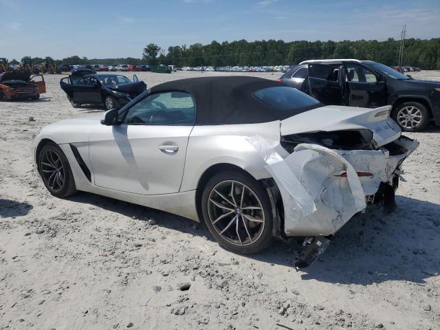 WBAHF3C05NWX38019 - 2022 BMW Z4 SDRIVE30I WHITE photo 2