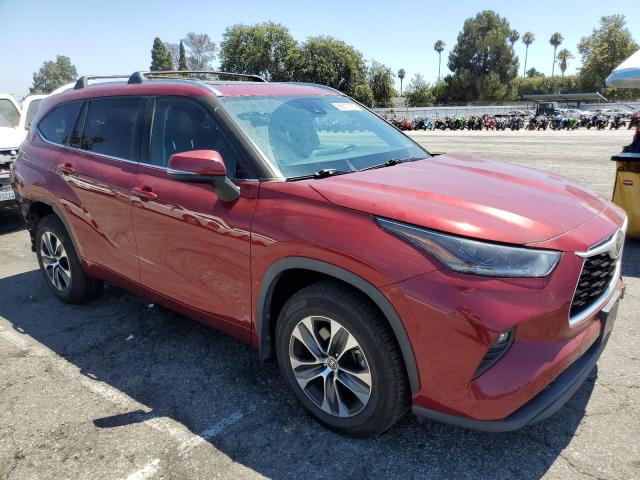 5TDGZRAHXMS064305 - 2021 TOYOTA HIGHLANDER XLE 红色 照片 4