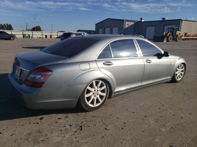 WDDNG71X17A094986 - 2007 MERCEDES-BENZ S 550 GRAY photo 3