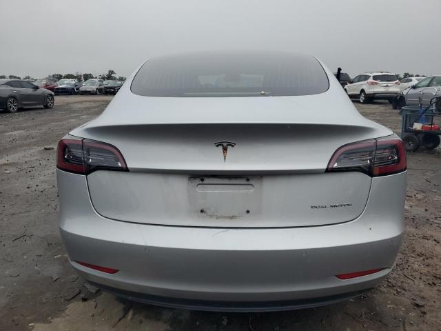 5YJ3E1EB0JF114596 - 2018 TESLA MODEL 3 SILVER photo 6