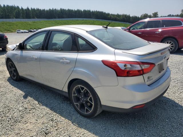 1FADP3F23EL179878 - 2014 FORD FOCUS SE SILVER photo 2