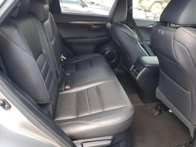 JTJYARBZ5K2116928 - 2019 LEXUS NX 300 BASE 银色 照片 11