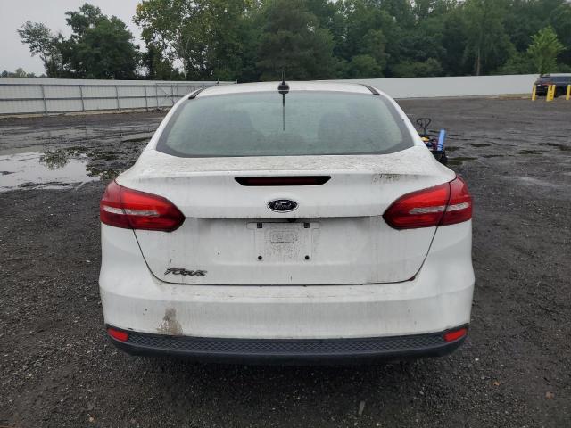 1FADP3E27JL329308 - 2018 FORD FOCUS S 白色 照片 6