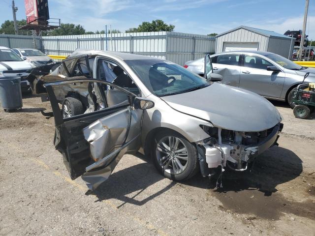 4T1BF1FK0GU193464 - 2016 TOYOTA CAMRY LE GOLD photo 4