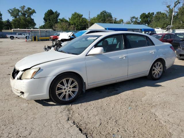 2006 TOYOTA AVALON XL, 