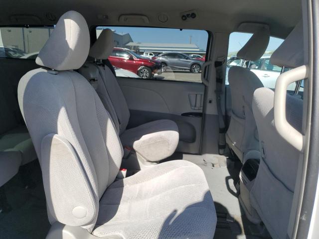 5TDKK3DC9CS252677 - 2012 TOYOTA SIENNA LE 白色 照片 11