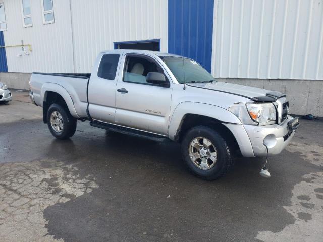 5TFUX4EN0BX004049 - 2011 TOYOTA TACOMA ACCESS CAB ნაცრისფერი ფოტო 4