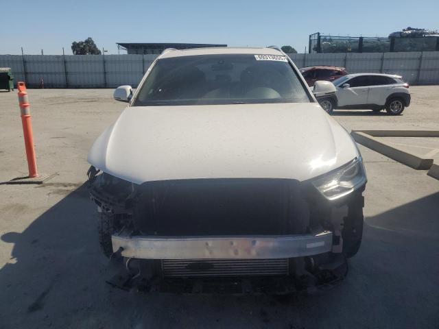 WA1EFCFS3GR003831 - 2016 AUDI Q3 PREMIUM PLUS Weiß Foto 5