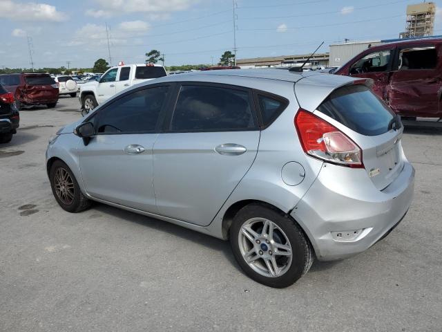 3FADP4EJ2GM112561 - 2016 FORD FIESTA SE SILVER photo 2